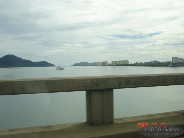 DSC01331 Across bridge to Penang